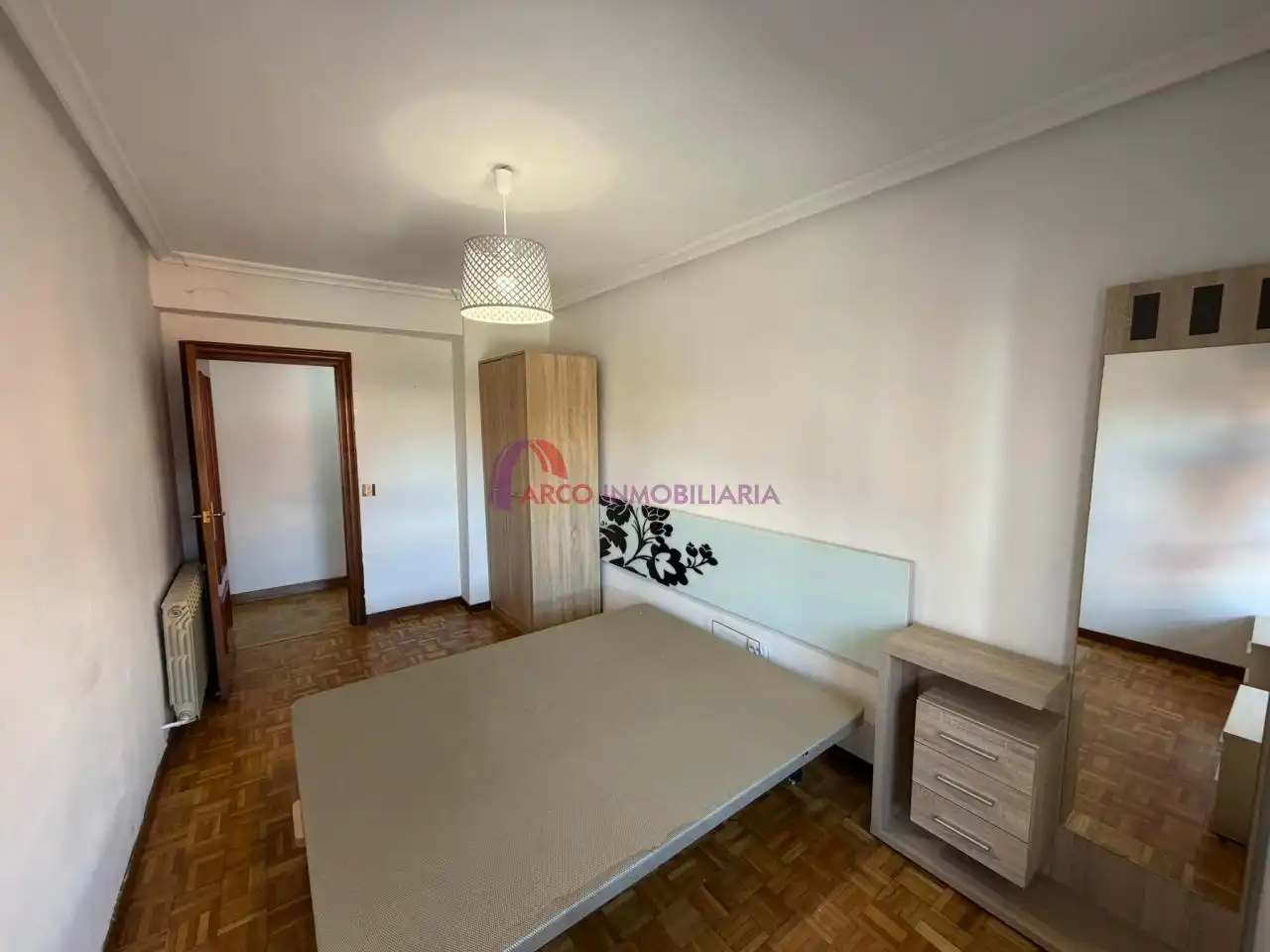 Habitación de Piso en venta en Burgos con Calefacción, Terraza y Amueblado