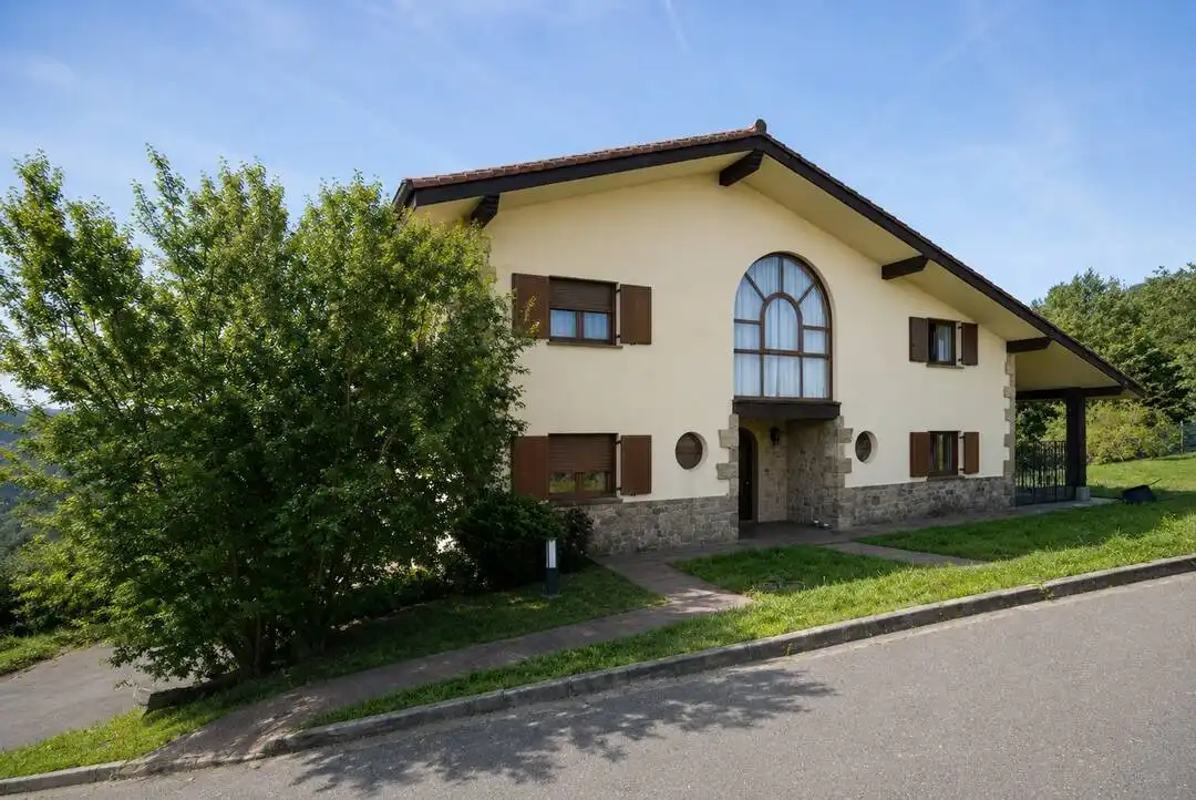 Vista exterior de Casa o chalet en venta en Donostia - San Sebastián  con Calefacción