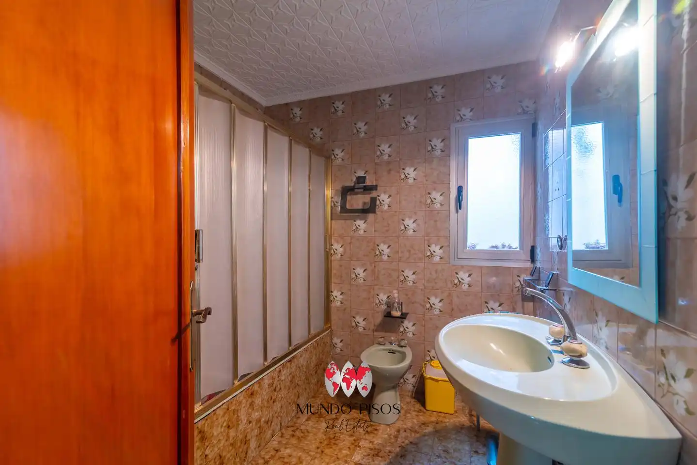 Badezimmer von Erdgeschoss zum Verkauf in  Palma de Mallorca mit Klimaanlage, Heizung und Privatgarten