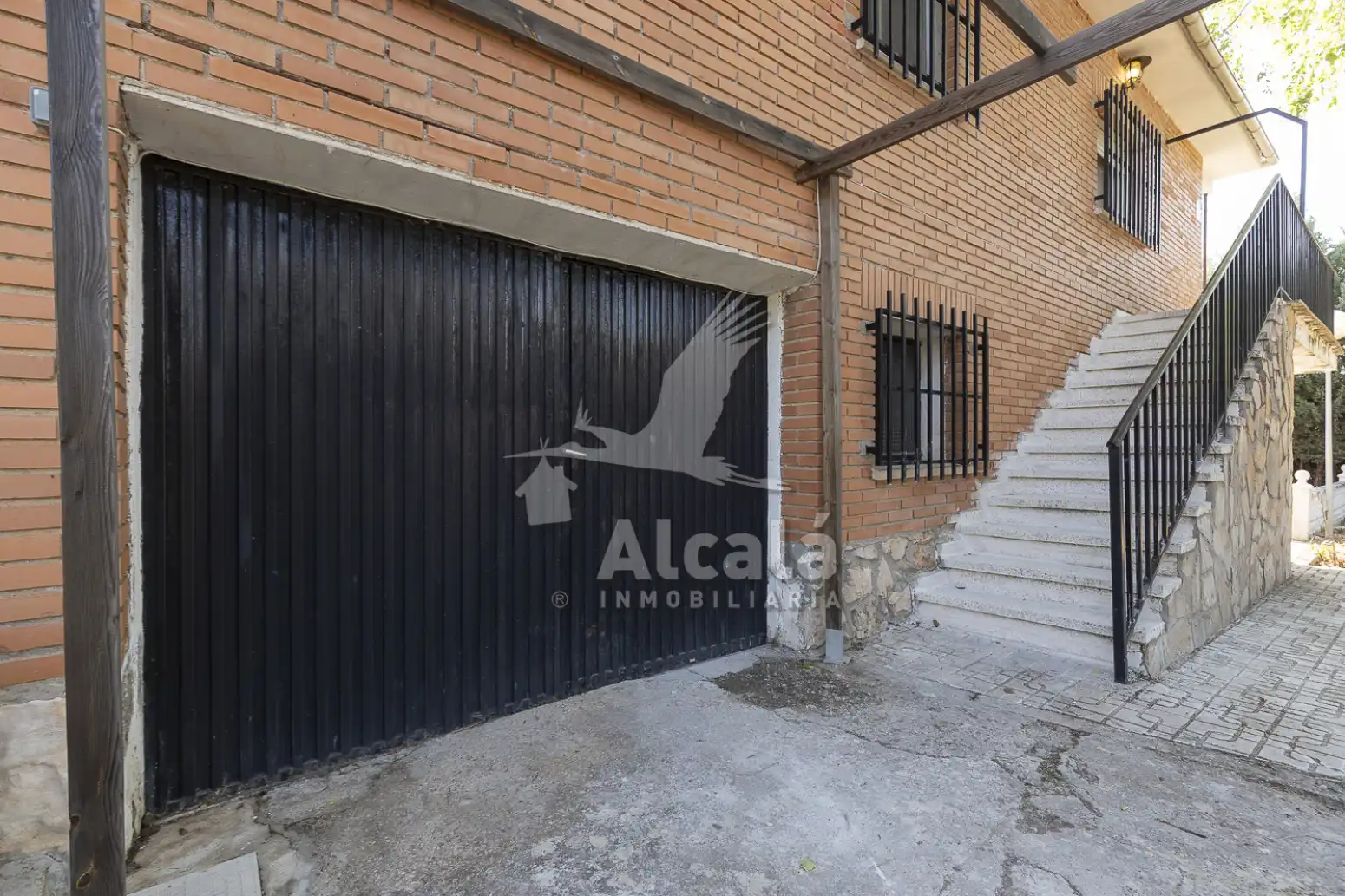 Parking of Houses for sale in Escopete  with Heating, Private garden and Swimming Pool