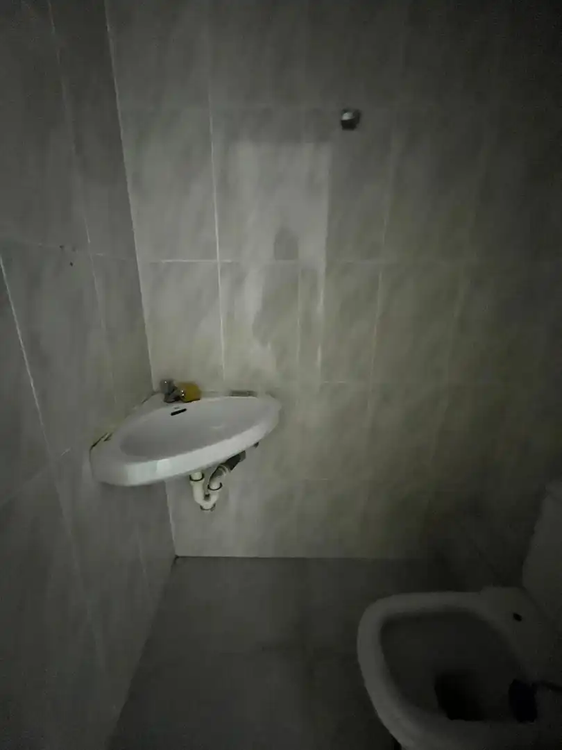 Baño de Local de alquiler en Basauri 