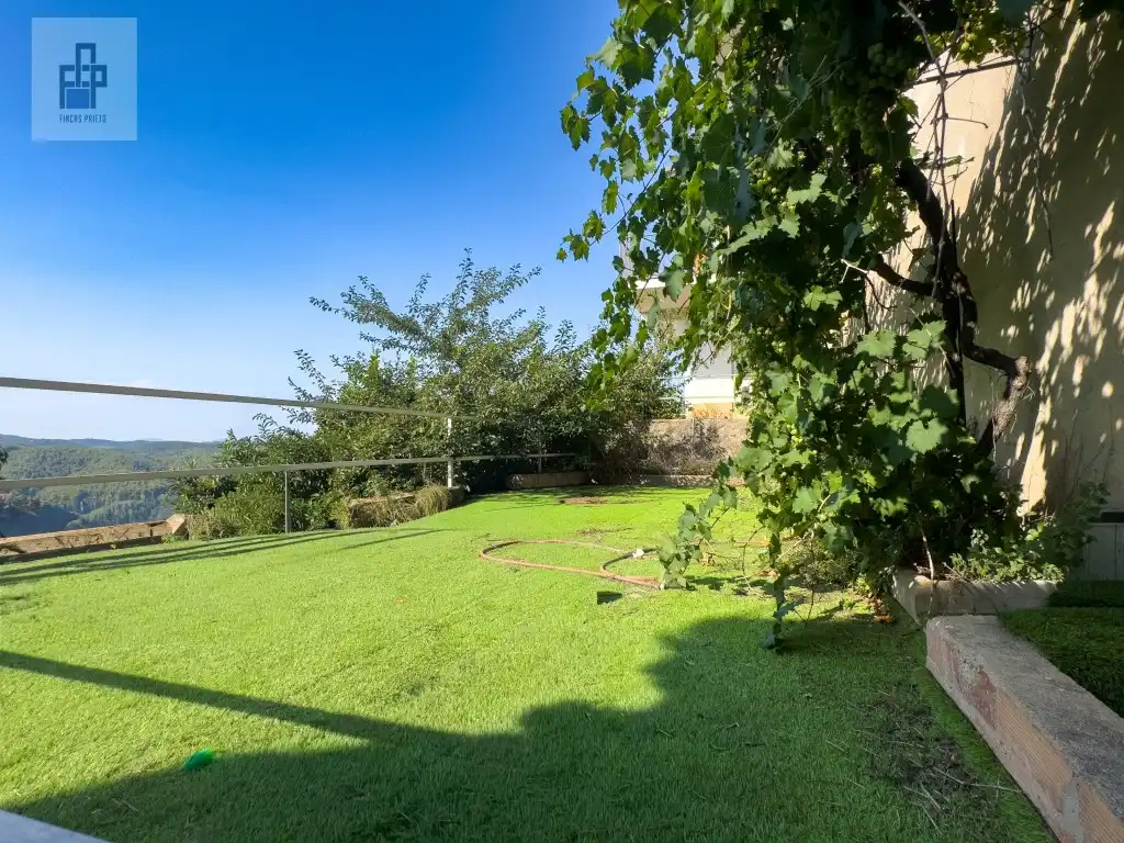 Jardín de Casa o chalet en venta en Torrelles de Llobregat