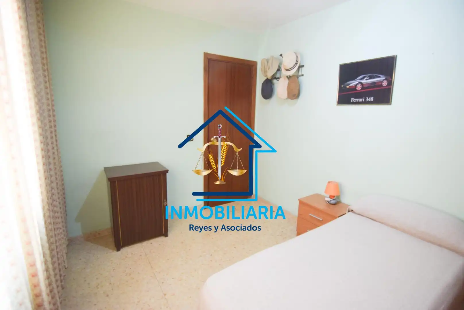 Schlafzimmer von Wohnung zum Verkauf in Córdoba mit Klimaanlage