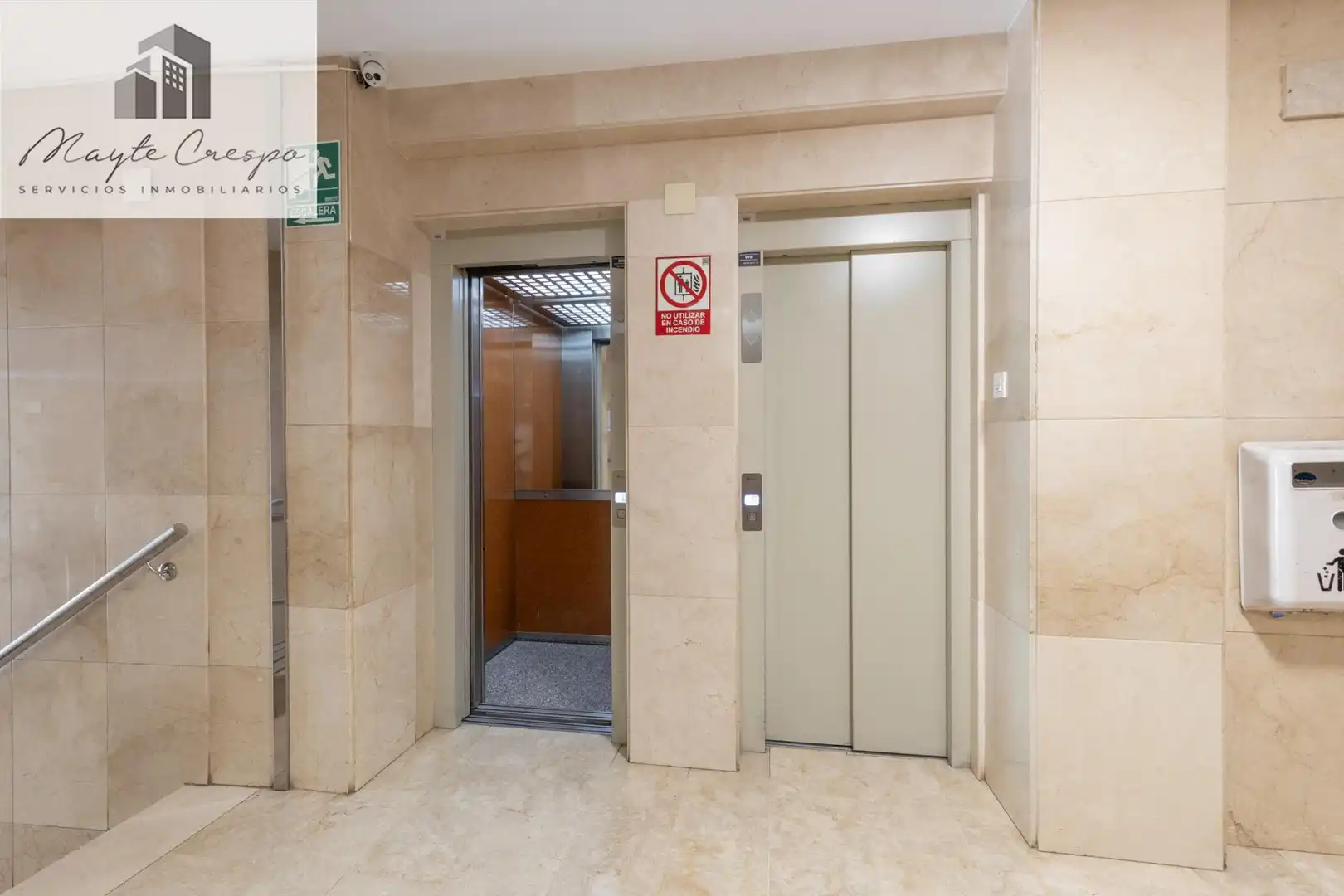 Piso en venta en Granada con Terraza, Amueblado y Balcón
