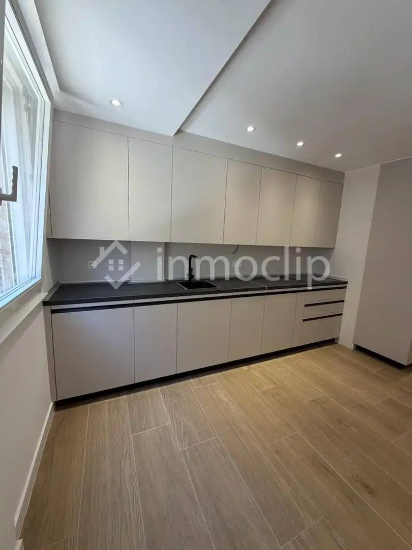 Kitchen of Flat for sale in Salamanca  with Heating