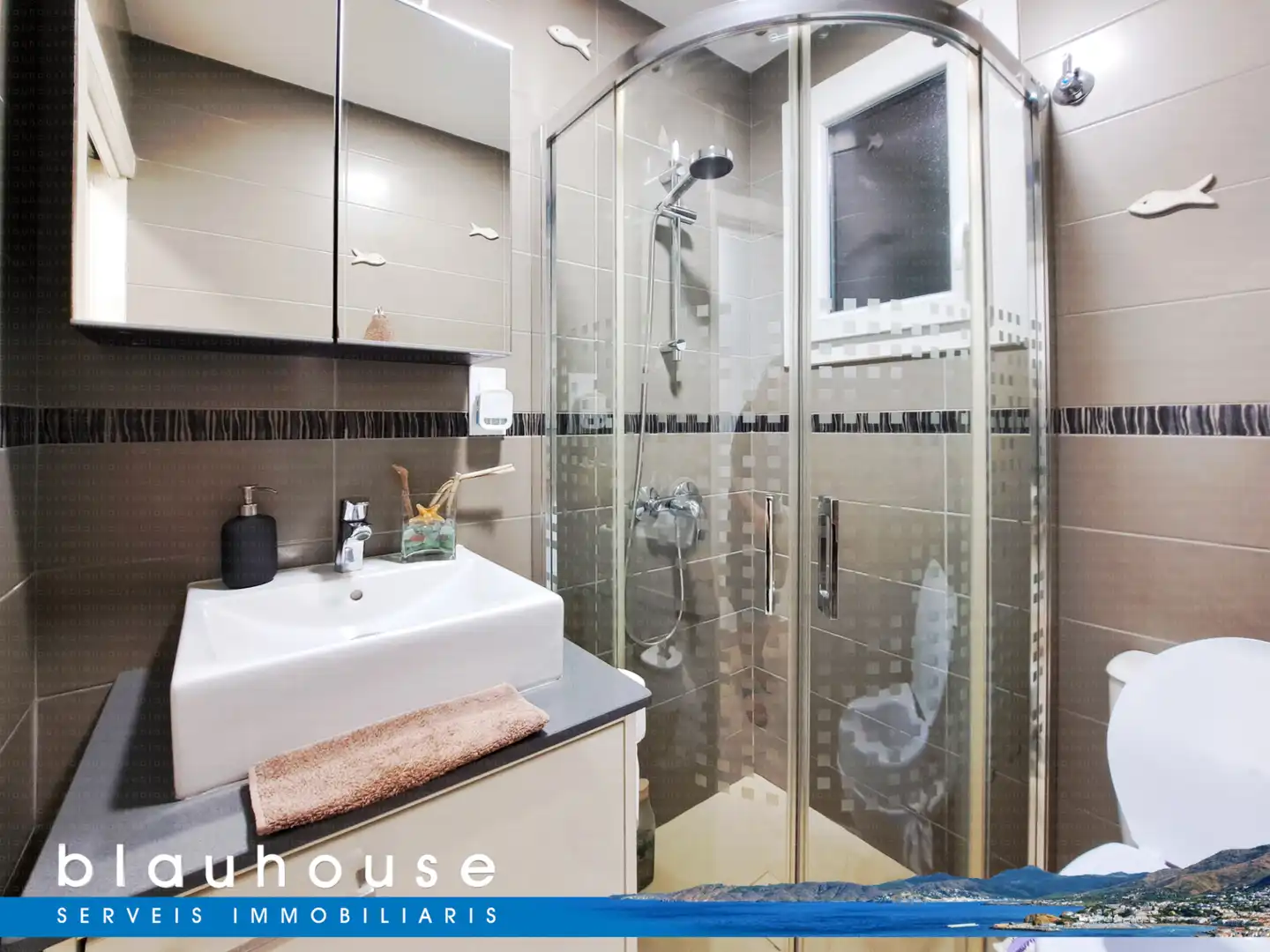 Baño de Piso en venta en Llançà con Aire acondicionado