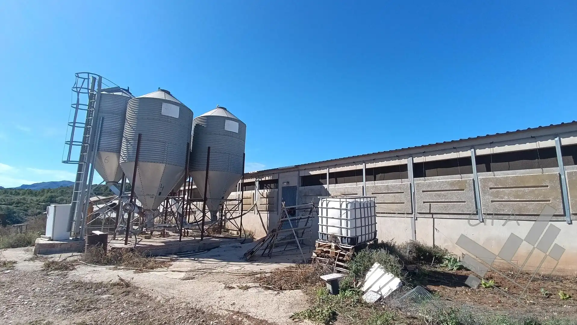 Vista exterior de Nave industrial en venta en Rossell