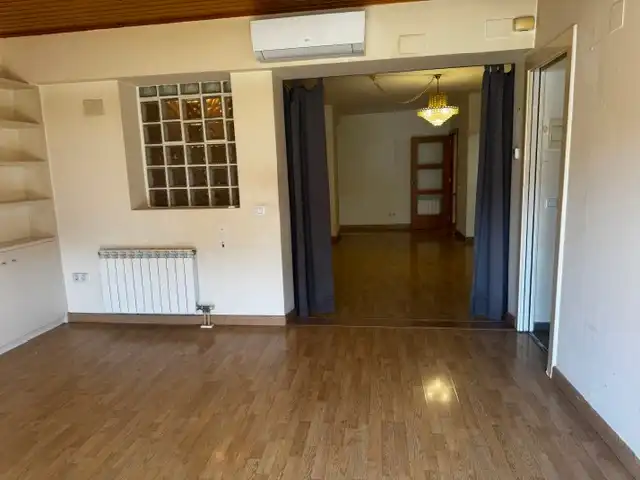 Wohnung zum Verkauf in Mollet del Vallès mit Klimaanlage, Heizung und Terrasse