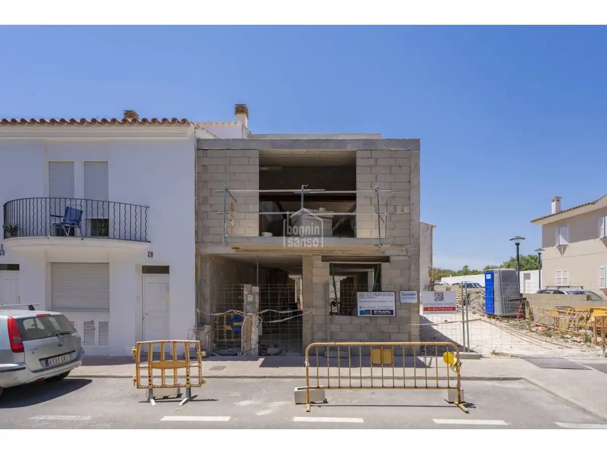 Vista exterior de Apartamento en venta en Sant Lluís