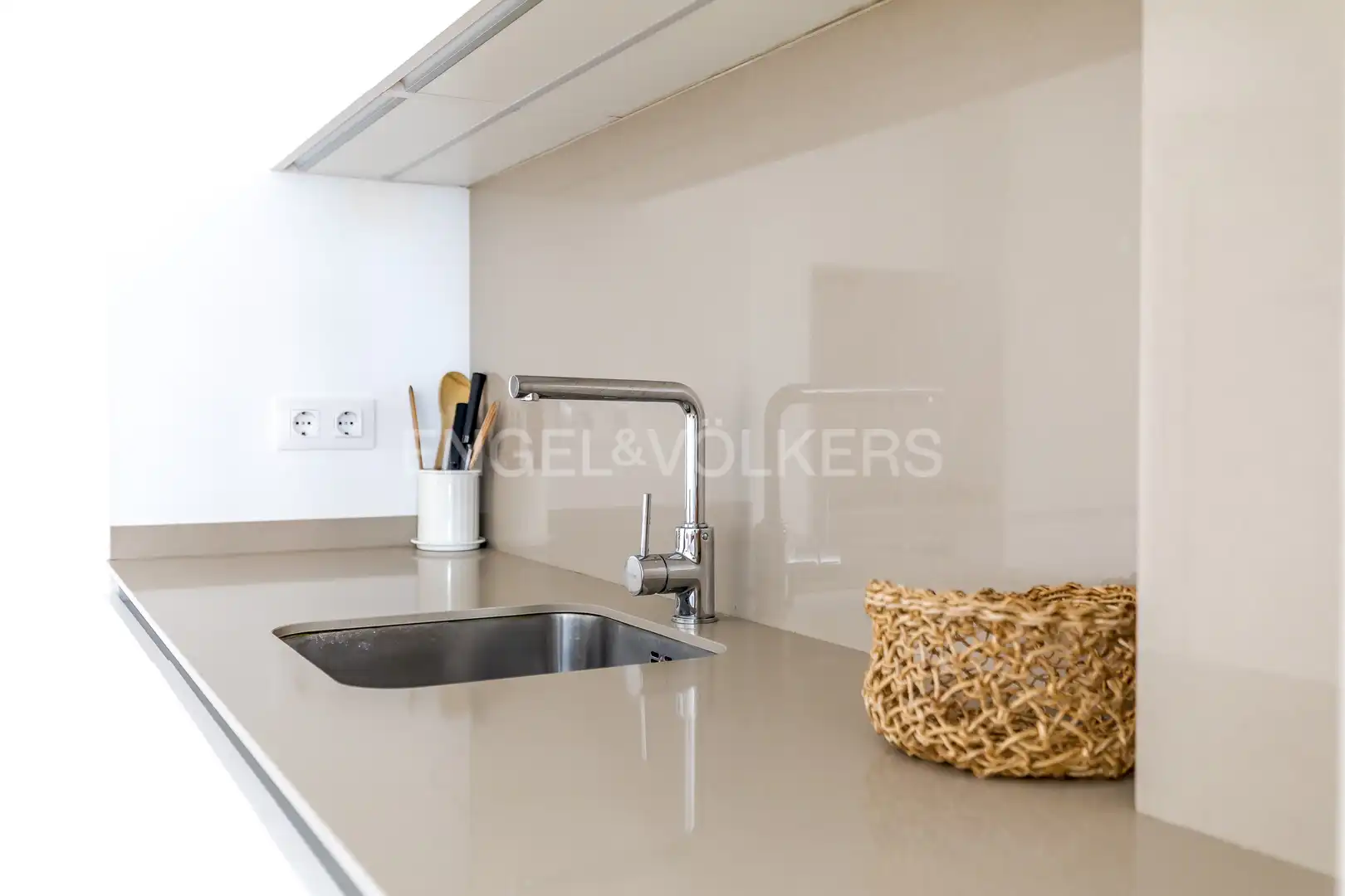 Cocina de Apartamento de alquiler en Madrid con Aire acondicionado, Calefacción y Amueblado