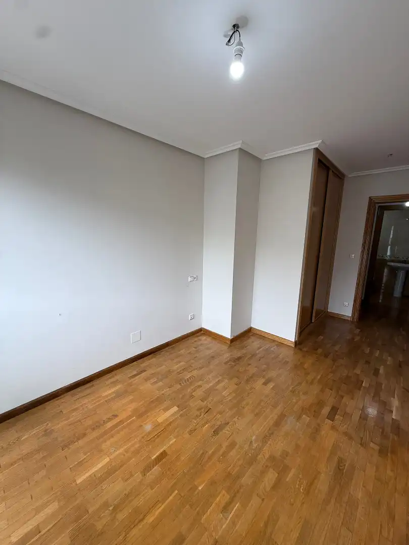 Bedroom of Flat for sale in Oviedo   with Heating