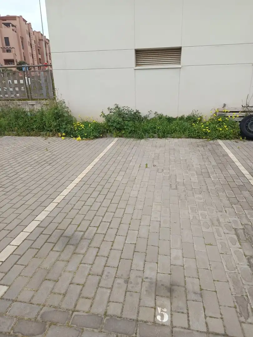 Parkplatz von Garage zur Miete in Madrid