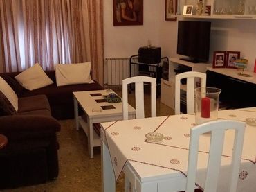 Pis amb balcó en venda a Almagro