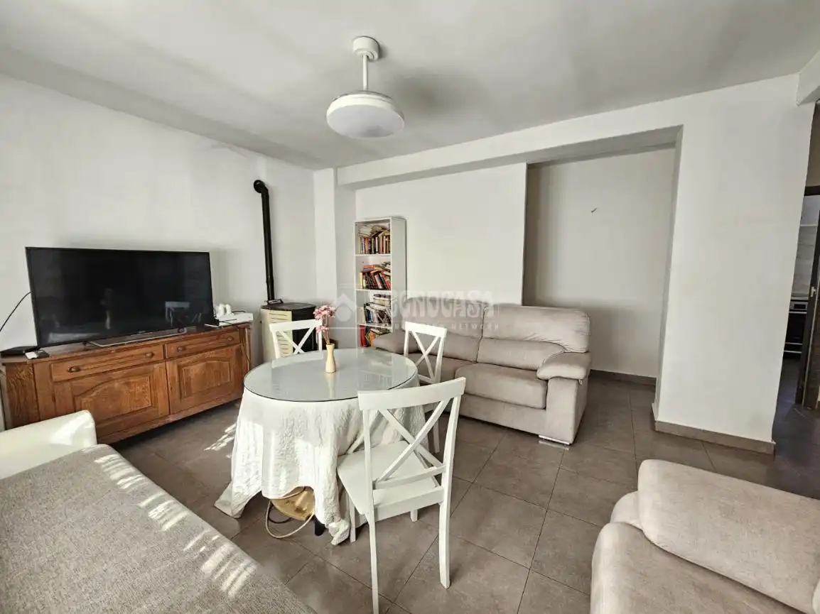 Sala d'estar de Casa o xalet en venda en Vegas del Genil amb Aire condicionat, Calefacció i Terrassa