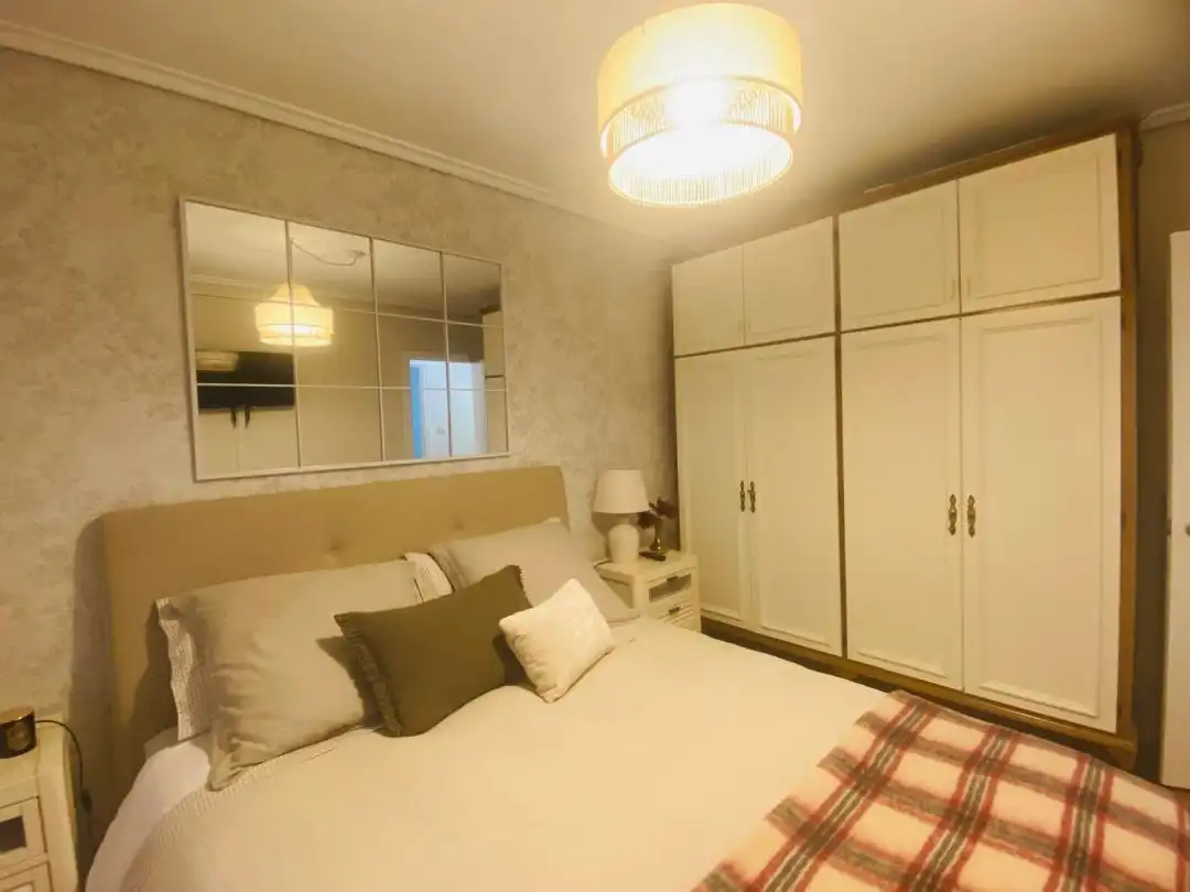 Habitación de Piso de alquiler en Ezcaray con Calefacción, Terraza y Balcón