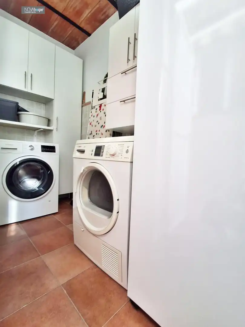 Cuina de Casa adosada en venda en Málaga amb Aire condicionat, Calefacció i Terrassa