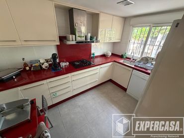 Villa in vendita a Casco Antiguo