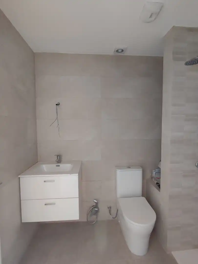 Baño de Piso en venta en Gelida con Aire acondicionado, Calefacción y Parquet