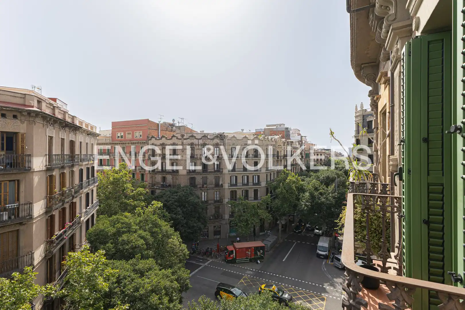 Vista exterior de Piso en venta en Barcelona con Aire acondicionado, Calefacción y Parquet