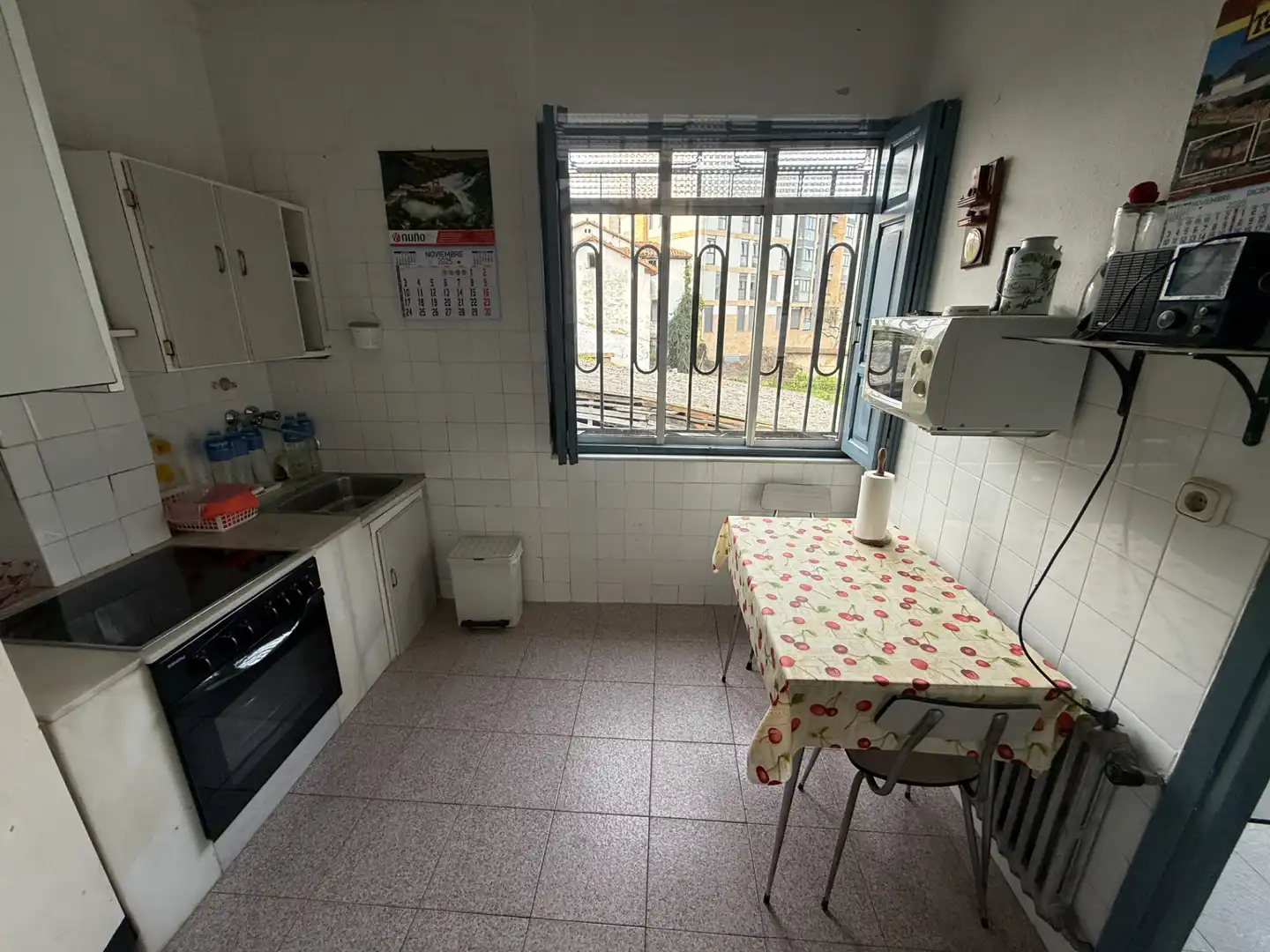 Cuina de Casa o xalet en venda en Grado