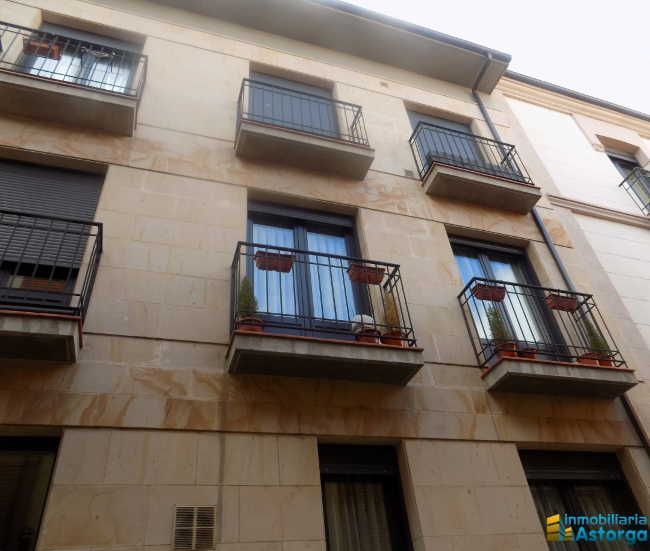 Terrassa de Dúplex en venda en Astorga amb Parquet i Terrassa