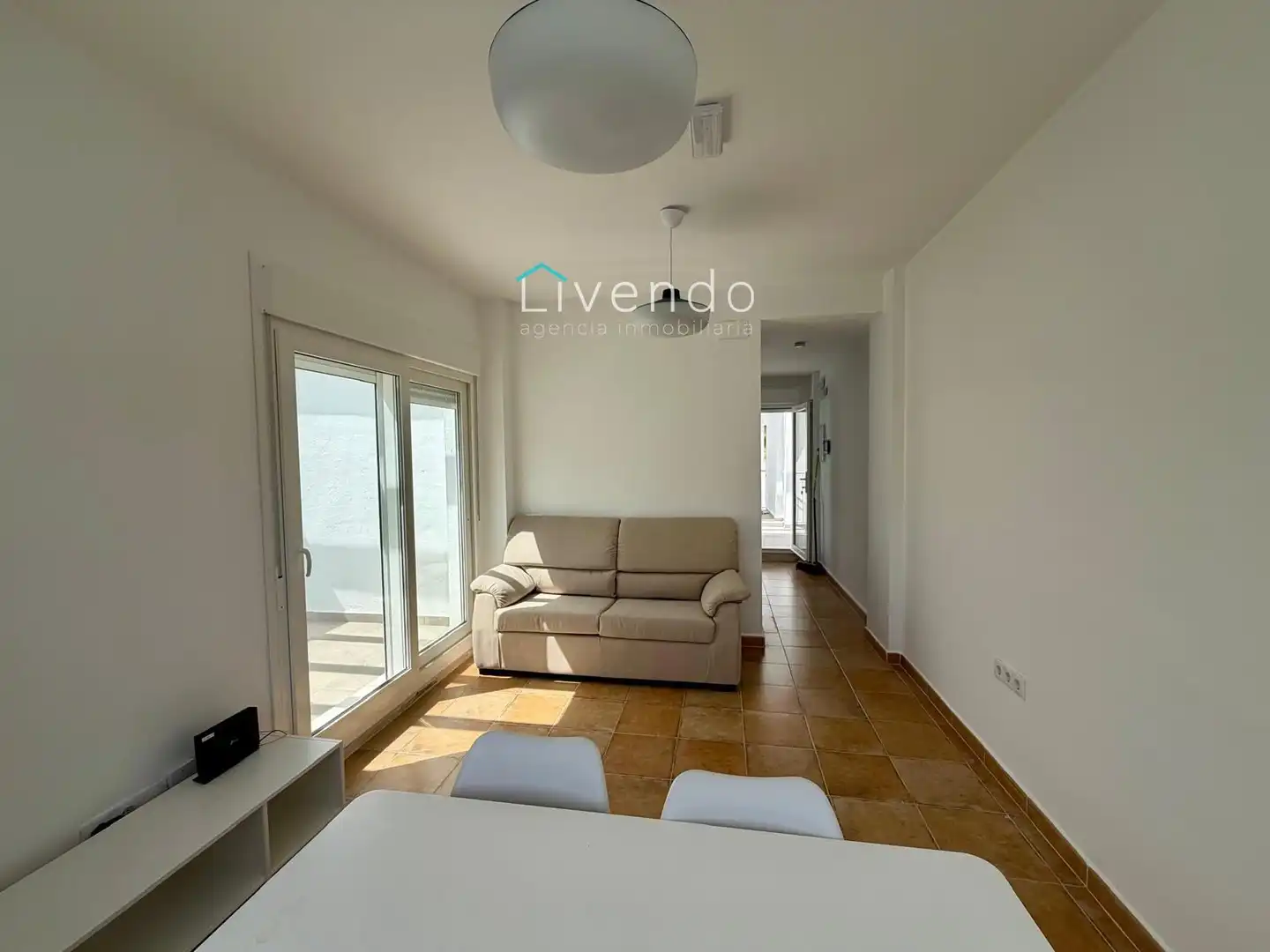Sala d'estar de Casa o xalet en venda en Barbate amb Terrassa, Piscina i Moblat
