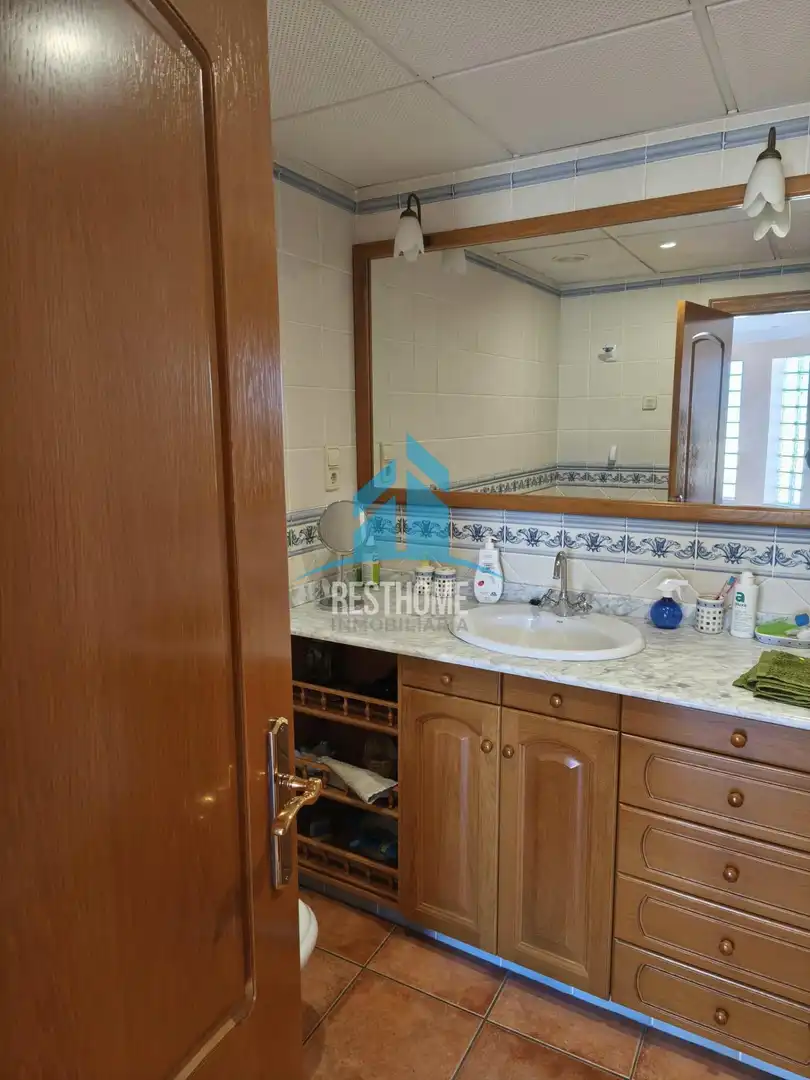 Baño de Casa o chalet en venta en Simat de la Valldigna con Aire acondicionado, Calefacción y Jardín privado