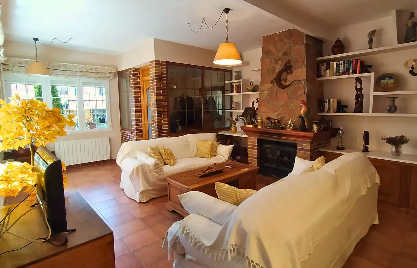 Sala de estar de Casa o chalet en venta en Venturada con Jardín privado, Terraza y Amueblado