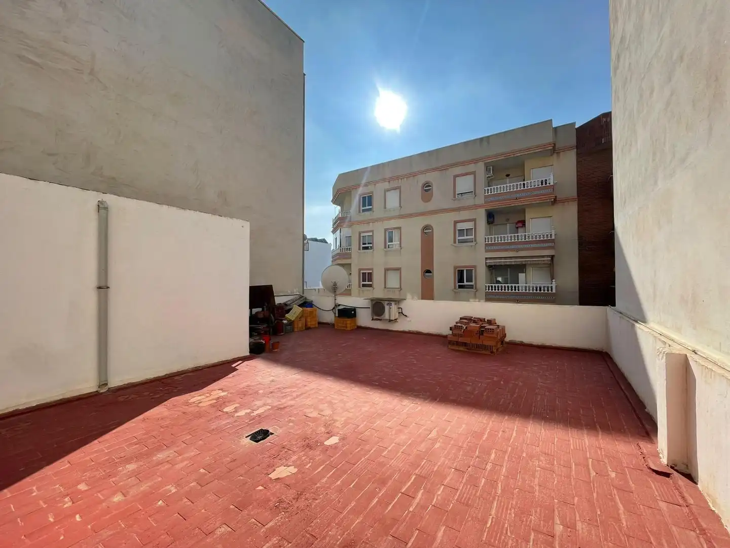 Vista exterior de Casa o chalet en venta en Guardamar del Segura con Aire acondicionado, Calefacción y Jardín privado