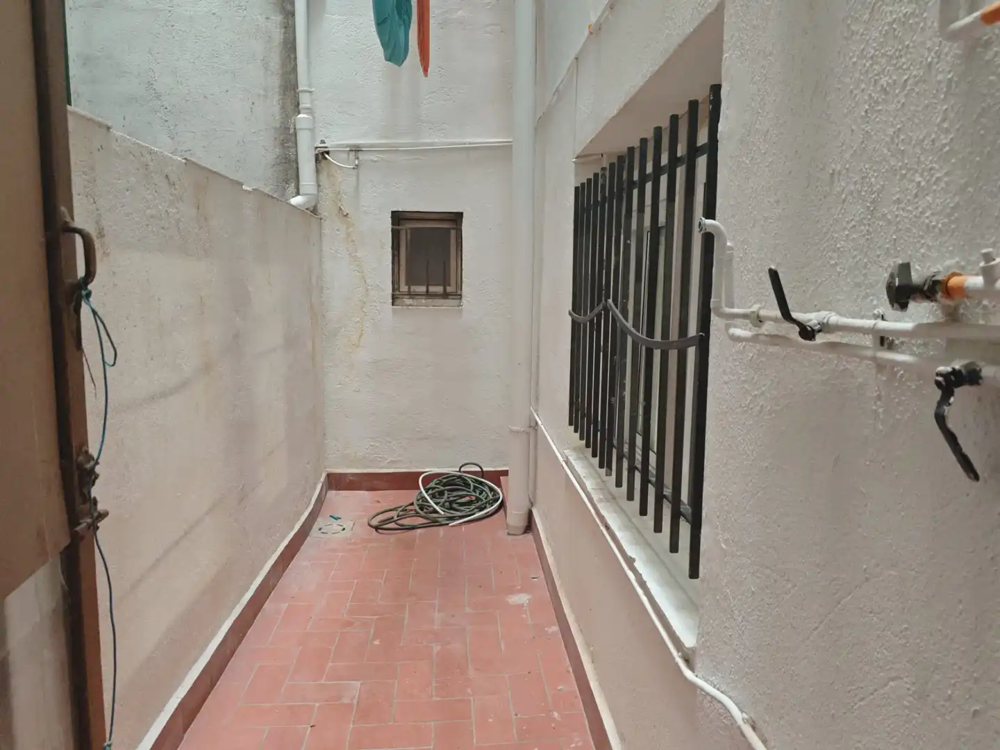 Local de lloguer en Sant Feliu de Llobregat amb Aire condicionat, Calefacció i Moblat