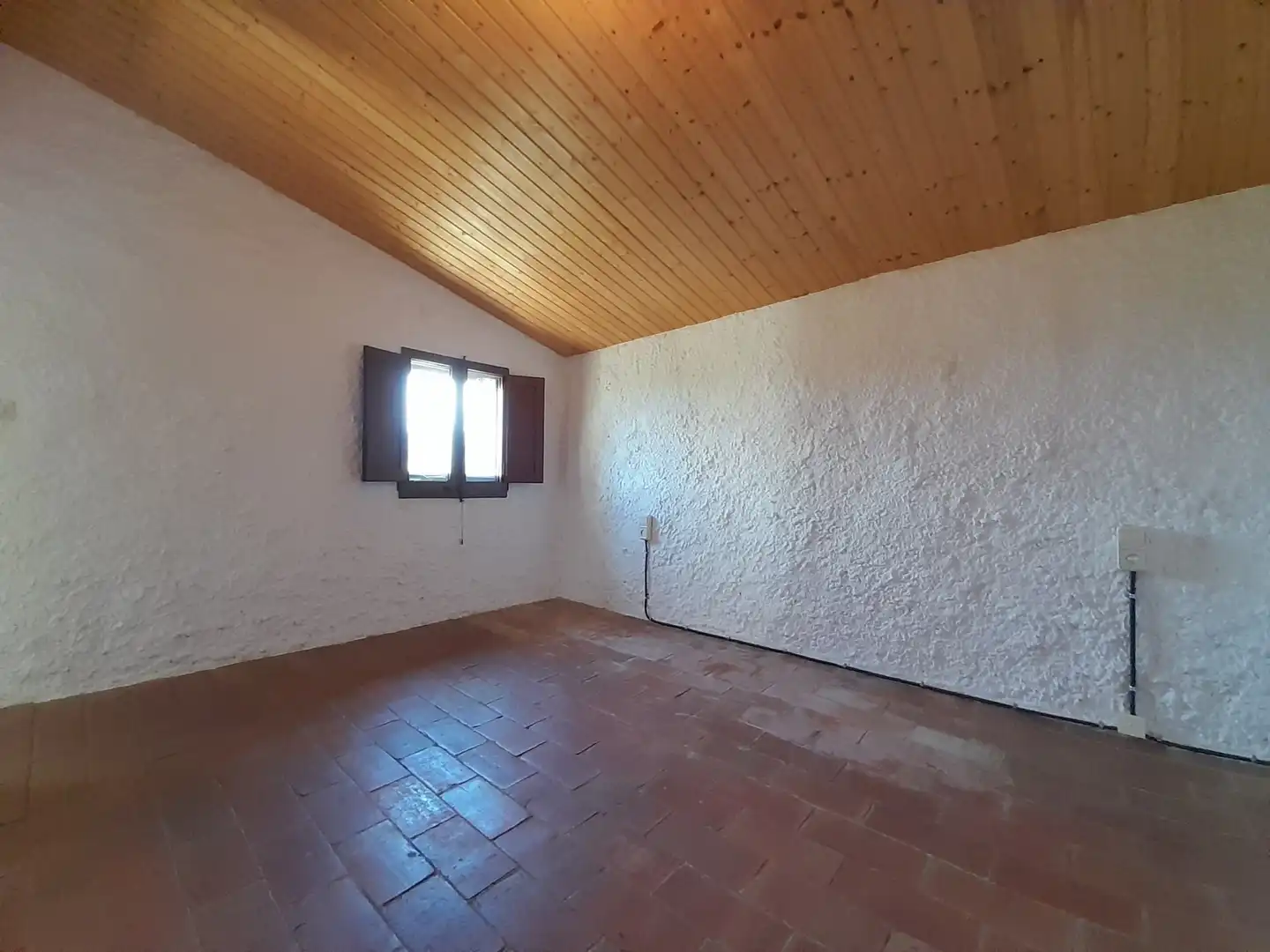 Finca rústica en venta en La Vall de Bianya con Calefacción, Terraza y Trastero