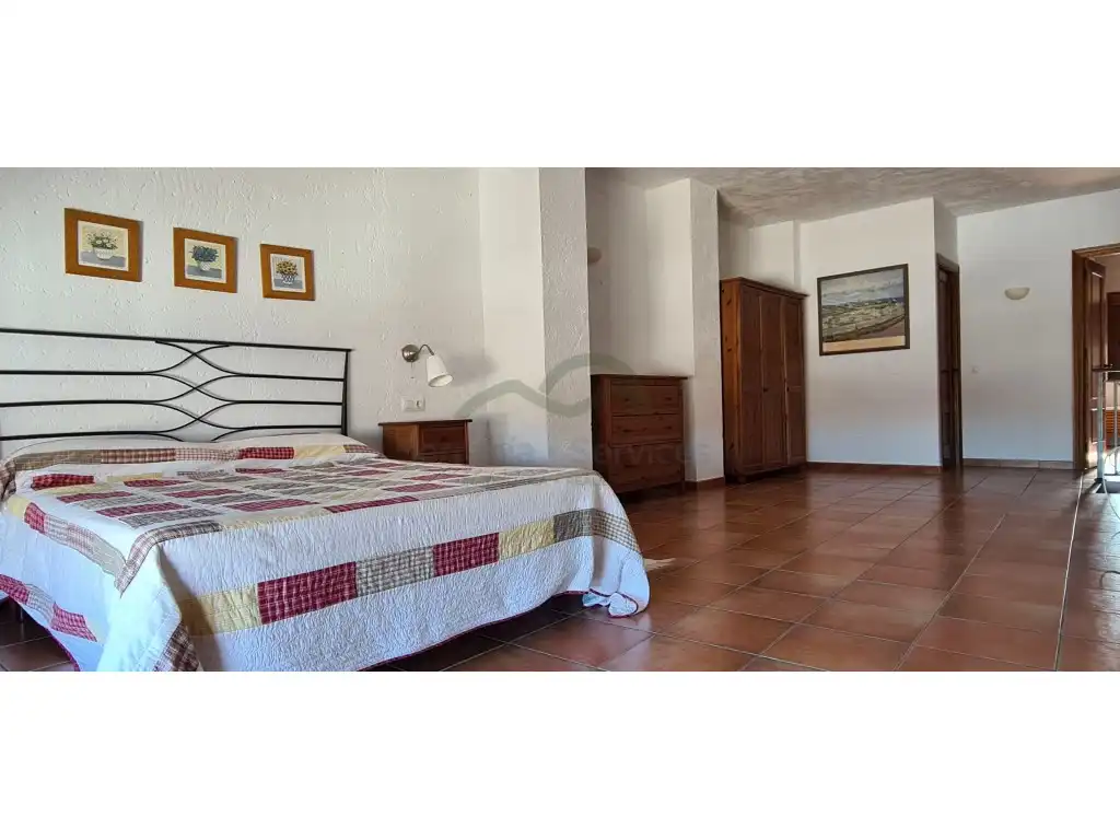 Habitación de Casa o chalet en venta en Serrato