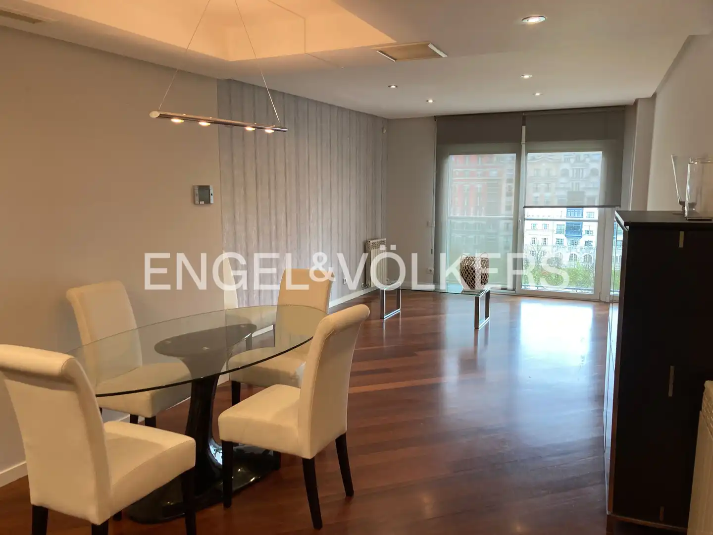 Comedor de Piso en venta en Bilbao  con Aire acondicionado, Calefacción y Parquet
