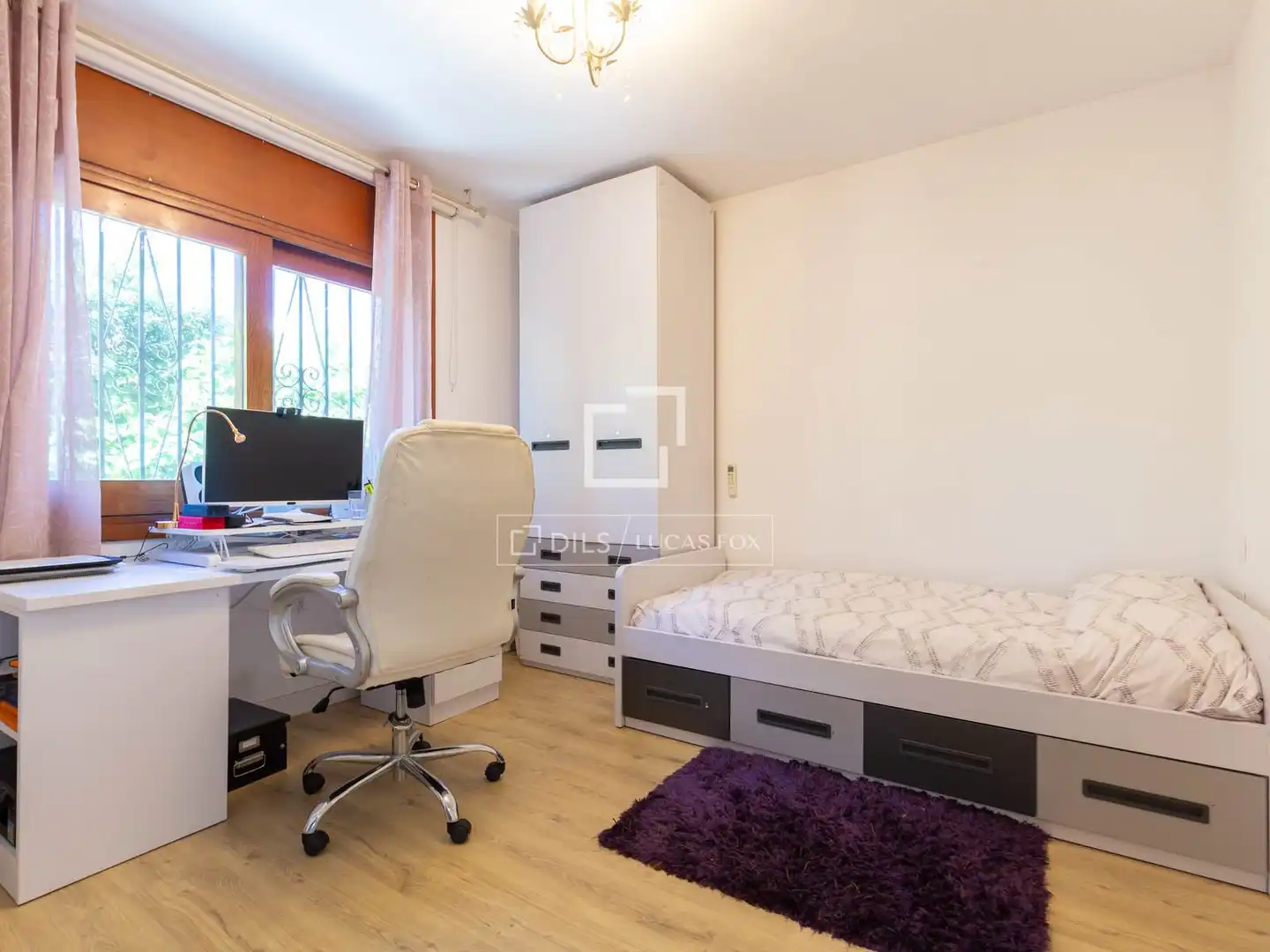 Habitación de Piso en venta en Esplugues de Llobregat con Aire acondicionado, Calefacción y Jardín privado