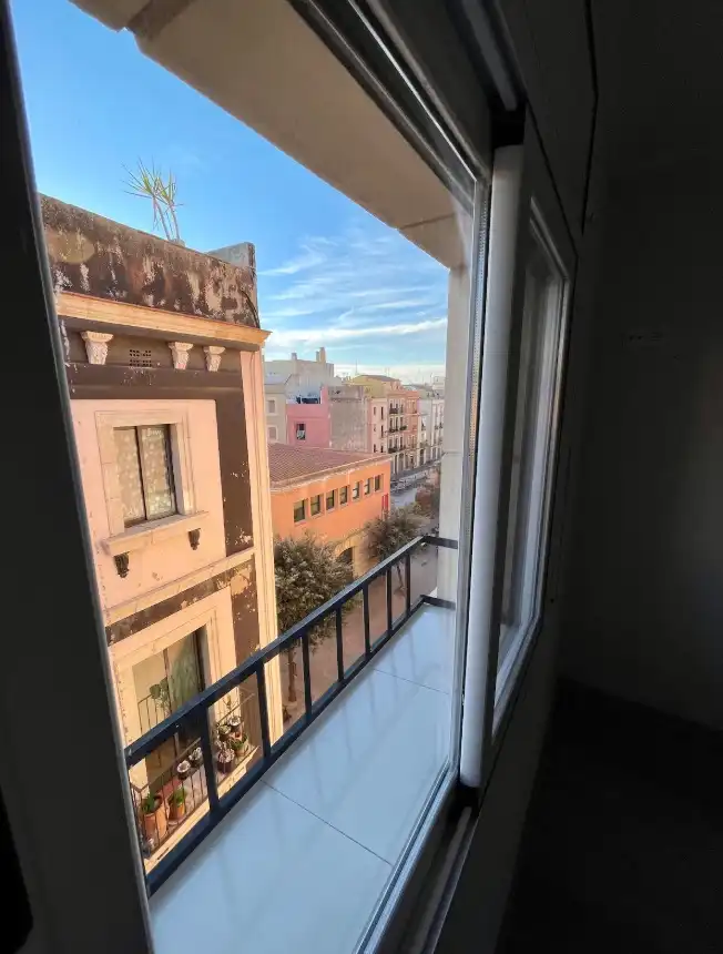 Außenansicht von Wohnungen zur Miete in Tarragona mit Klimaanlage, Heizung und Terrasse