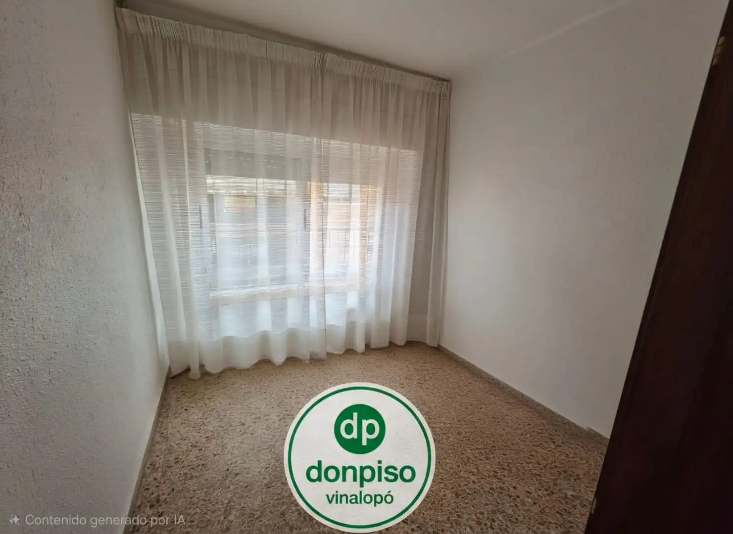 Appartement compact avec terrasse à vendre à Plaza Castelar - Mercado Central, imagen 17