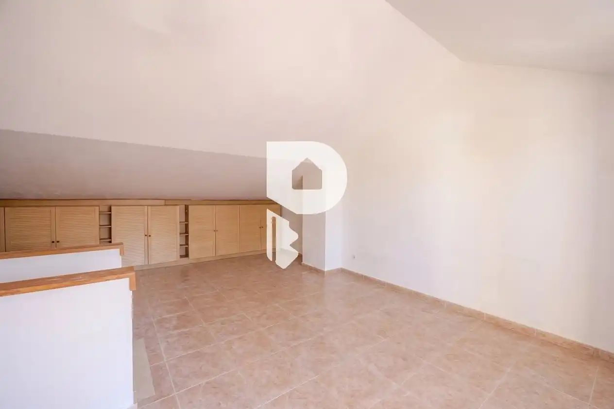 Habitación de Casa adosada en venta en Sant Vicenç Dels Horts con Aire acondicionado, Calefacción y Terraza