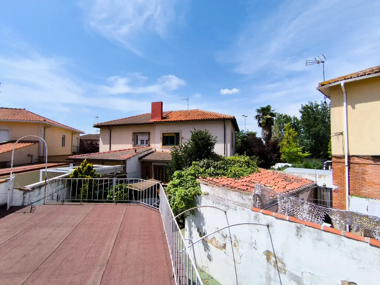 Terrassa de Casa o xalet en venda en Palencia amb Calefacció, Jardí privat i Parquet