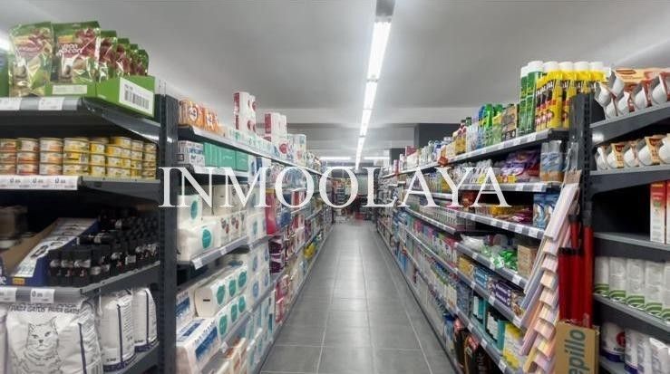 Local en traspaso en Girona Capital con Aire acondicionado, Calefacción y Amueblado