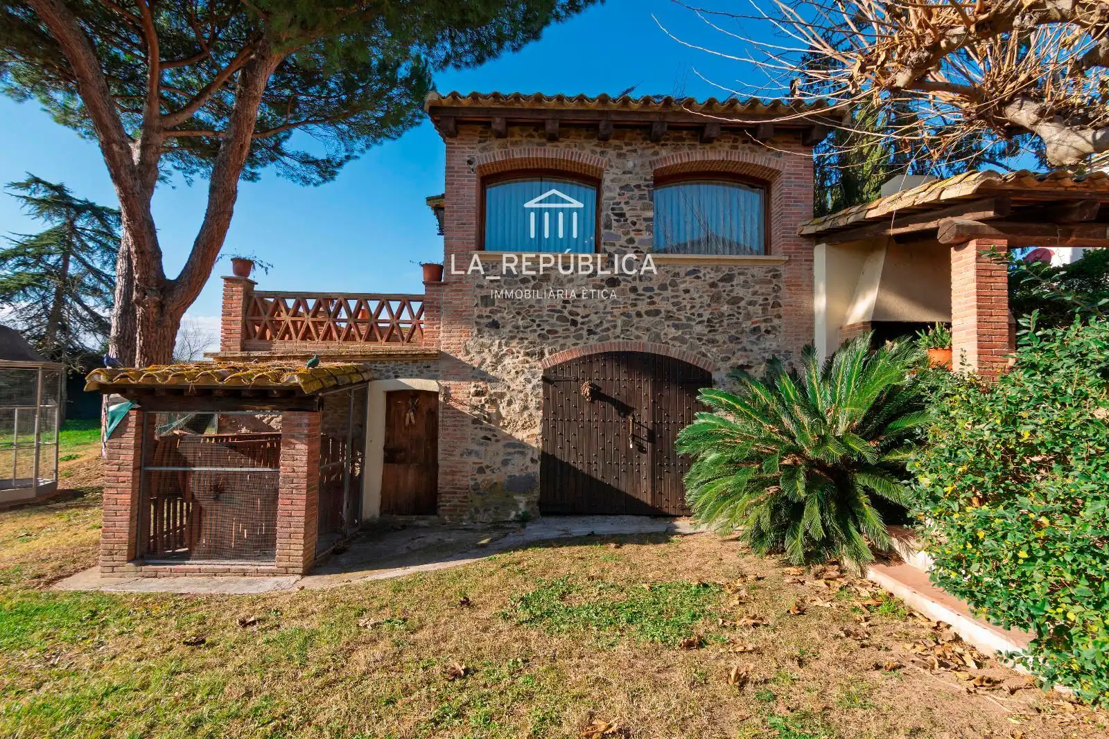 Vista exterior de Casa o chalet en venta en Sils con Calefacción, Jardín privado y Terraza