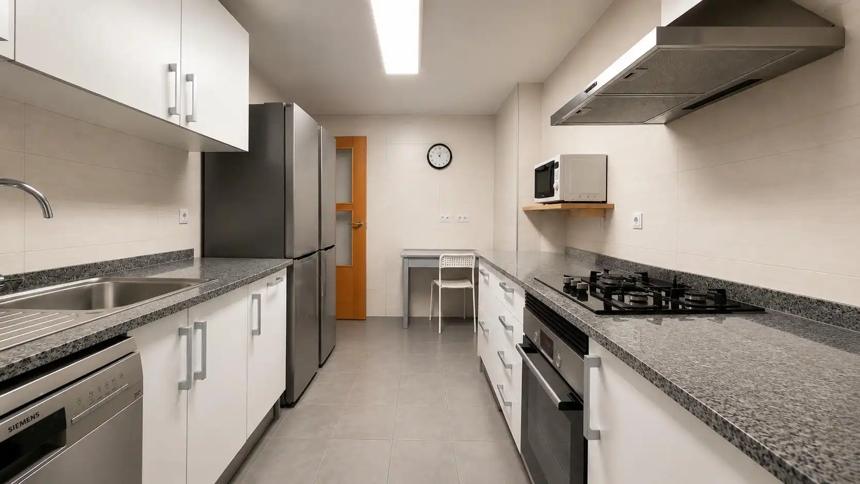 Cocina de Planta baja en venta en Paterna con Aire acondicionado, Calefacción y Jardín privado