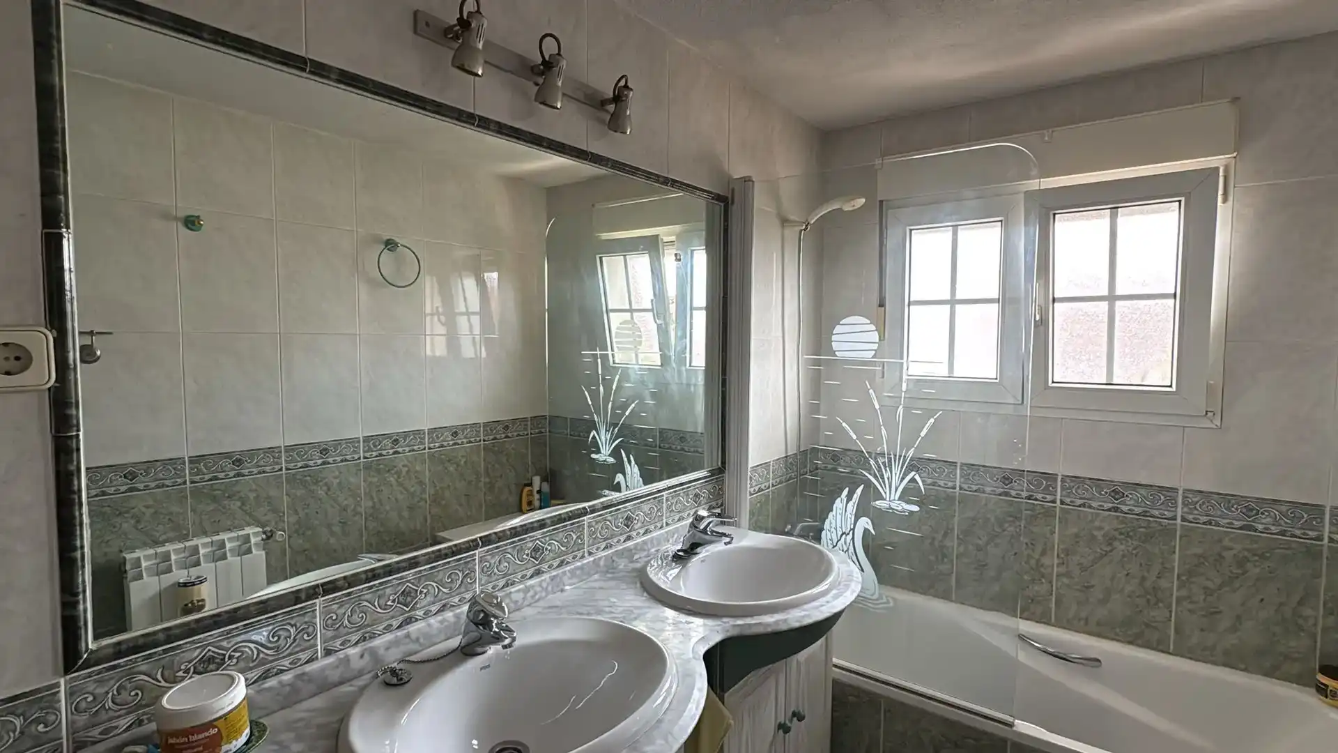 Badezimmer von Wohnungen zur Miete in Soto del Real