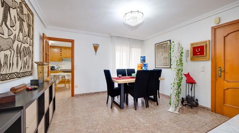 Foto 4 de Piso en venta en Calle José Martínez Ruiz Azorín, 56, Centro - Muelle Pesquero, Torrevieja