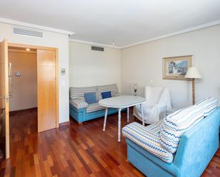 Living room of Flat for sale in  Granada Capital  with Air Conditioner