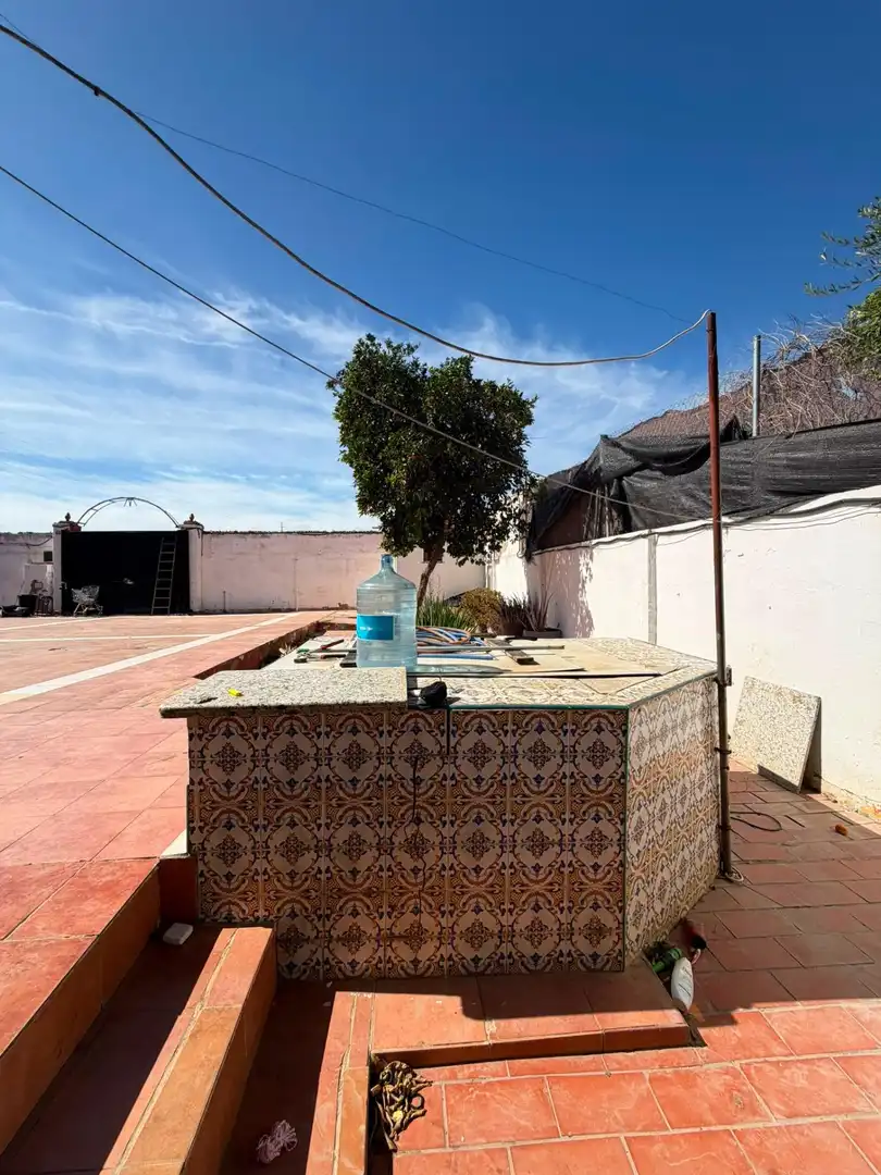 Vista exterior de Casa o chalet en venta en Utrera