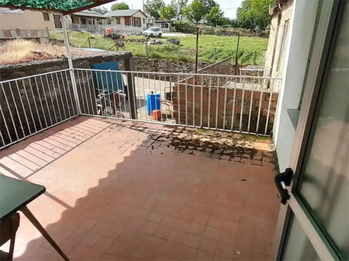 Terraza de Piso en venta en Viana do Bolo con Jardín privado, Amueblado y Balcón