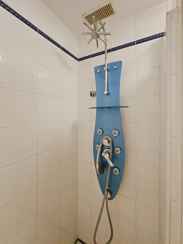 Badezimmer von Wohnung zum Verkauf in Alcalá de Guadaira mit Möbliert und Balkon