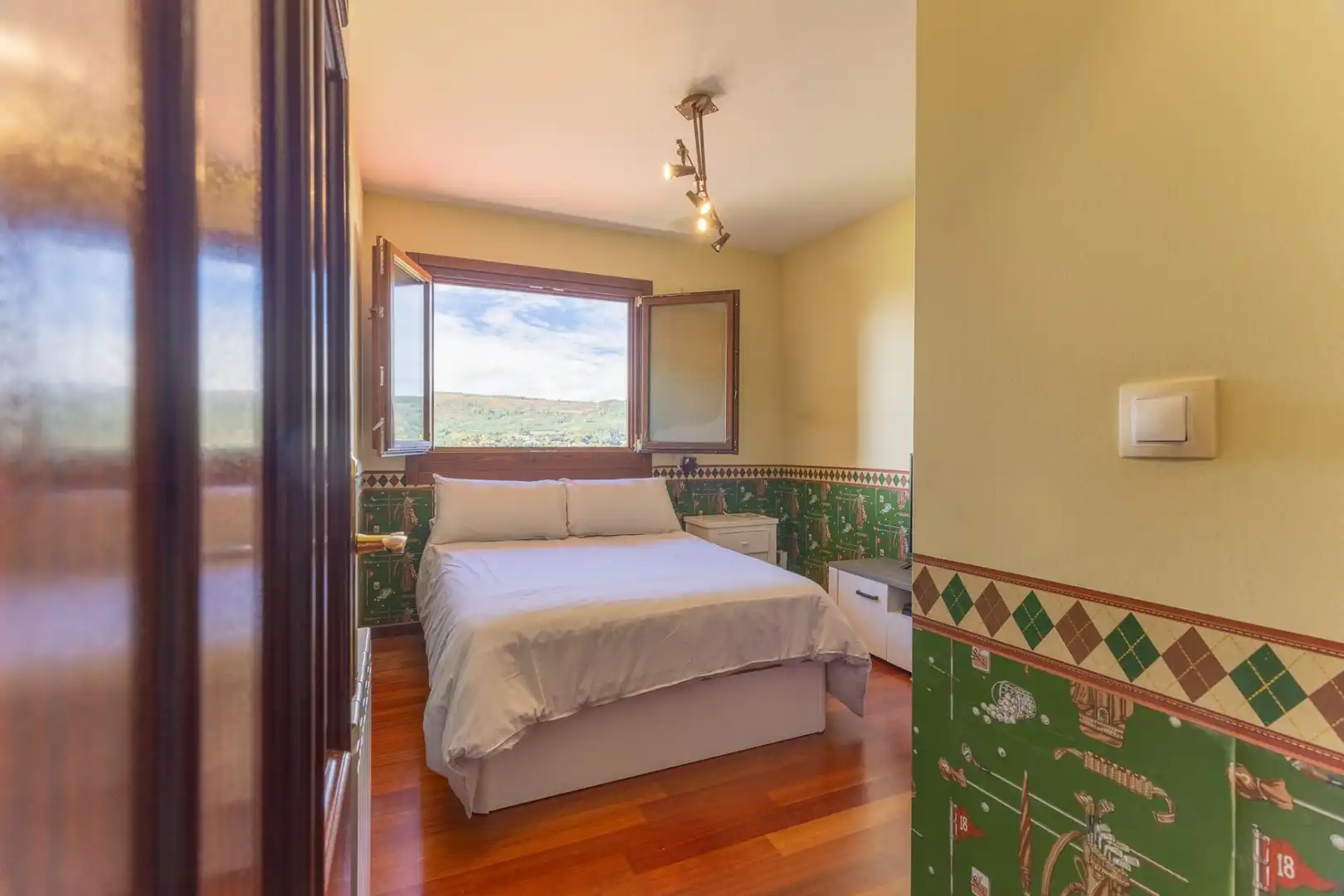 Habitación de Casa o chalet en venta en A Cañiza   con Calefacción, Jardín privado y Terraza
