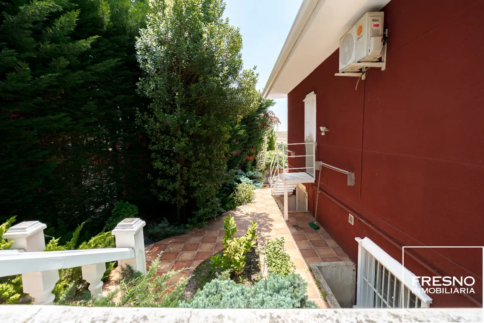 Jardí de Casa o xalet en venda en Cobeña amb Aire condicionat, Calefacció i Jardí privat