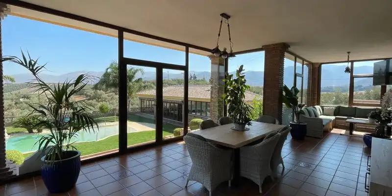 Terrassa de Casa o xalet en venda en Loja amb Aire condicionat, Jardí privat i Terrassa